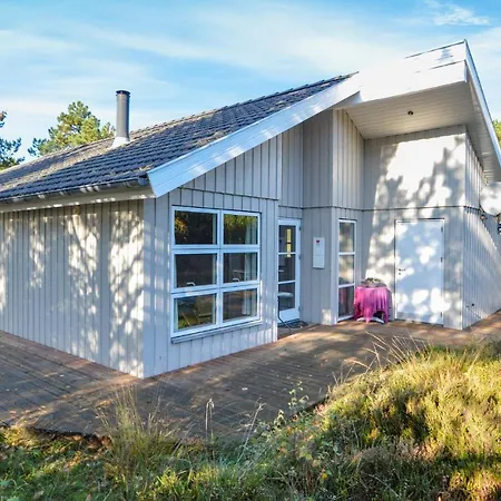 Vakantiehuis Lovely In Romo With Kitchen